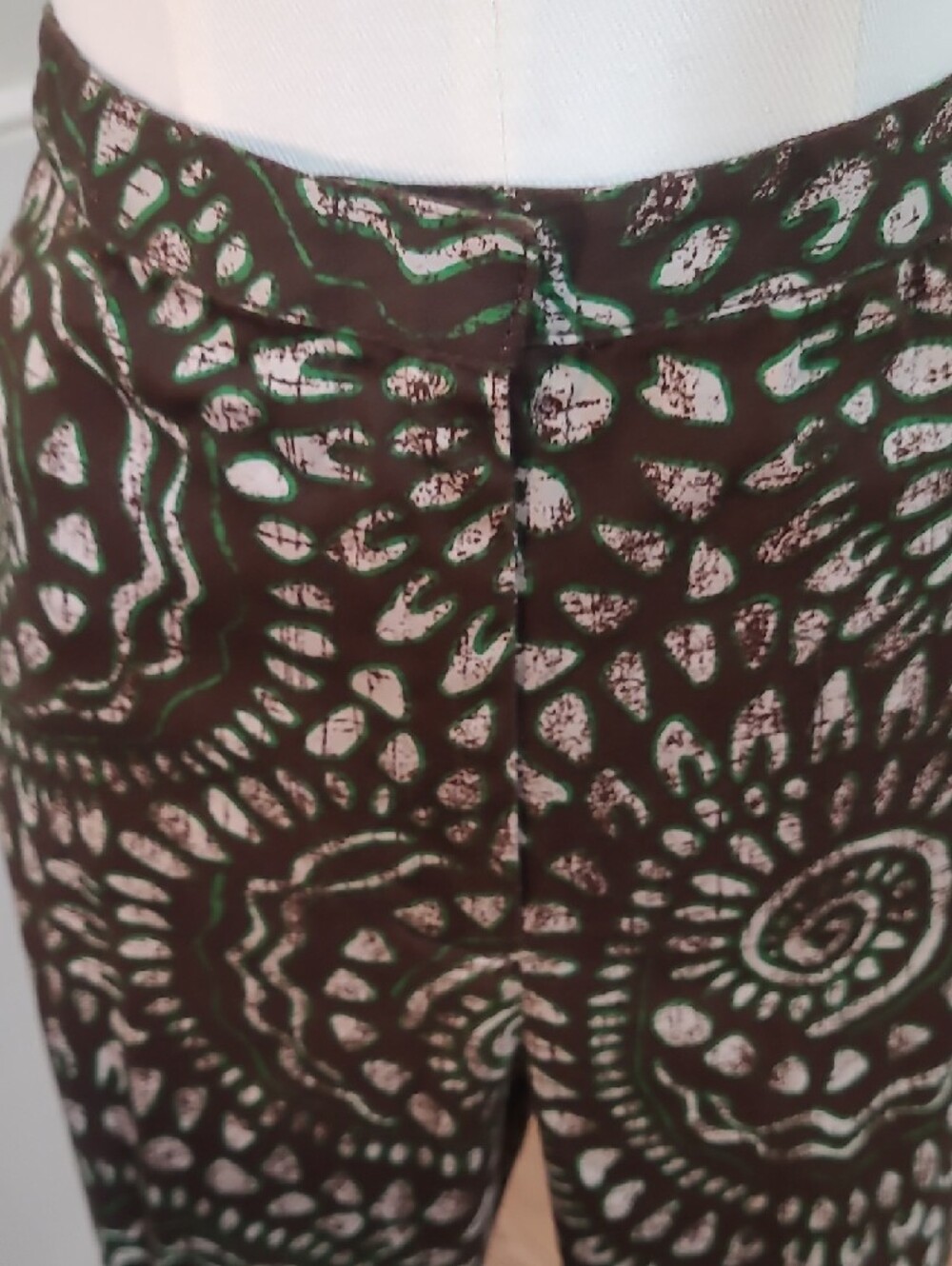 Ruby Rd. Two-Piece Batik-Print Matching Jacket and Pant Set - Size 8 - Picture 9 of 12